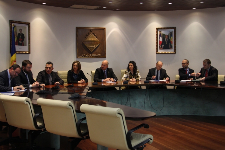 L'acte de signatura del Pla director de dinamització econòmica d'Encamp celebrat aquest dijous.